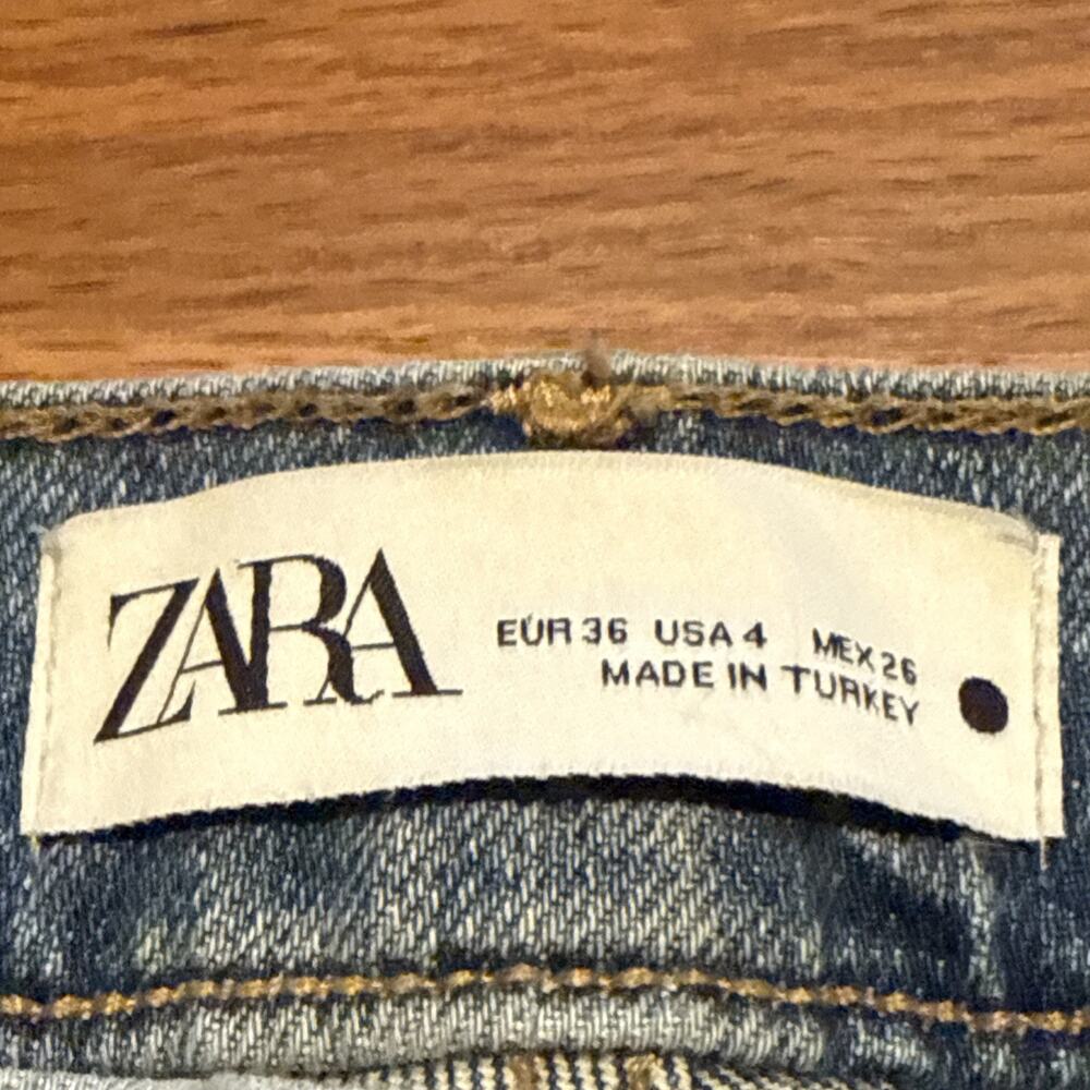 Zara Women's Blue Denim Straight Leg Jeans Medium Wash 5-Pocket, Size 4 - Picture 4 of 10